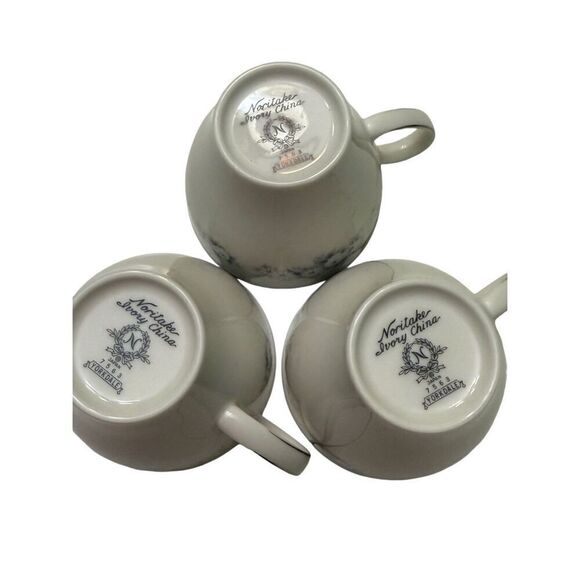 Noritake Yorkdale Ivory China set of 3 Blue & White Floral Tea Cups Japan style - Picture 7 of 8